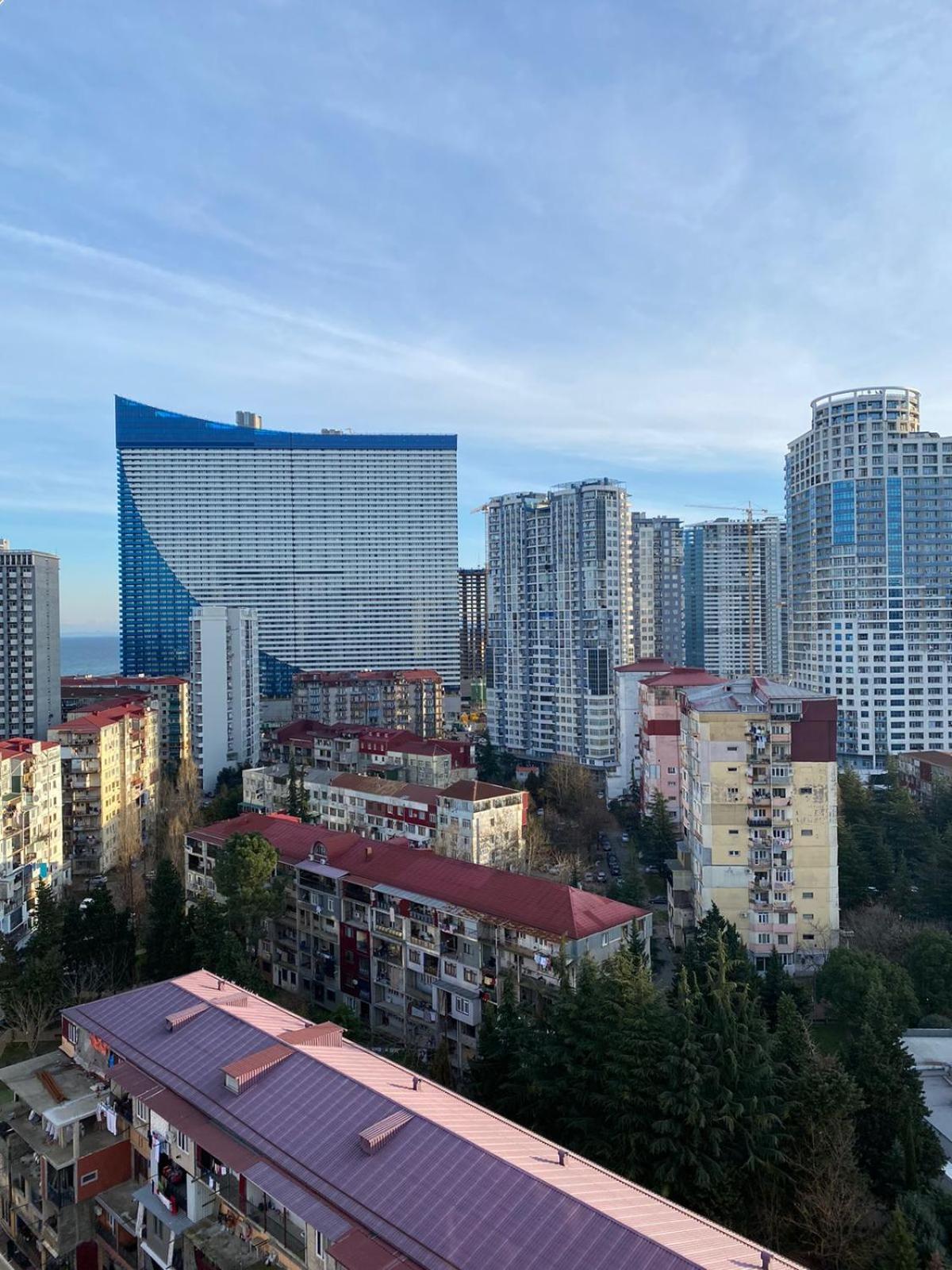 Mindia'S Two Bedroom Apartment Batumi Exterior photo