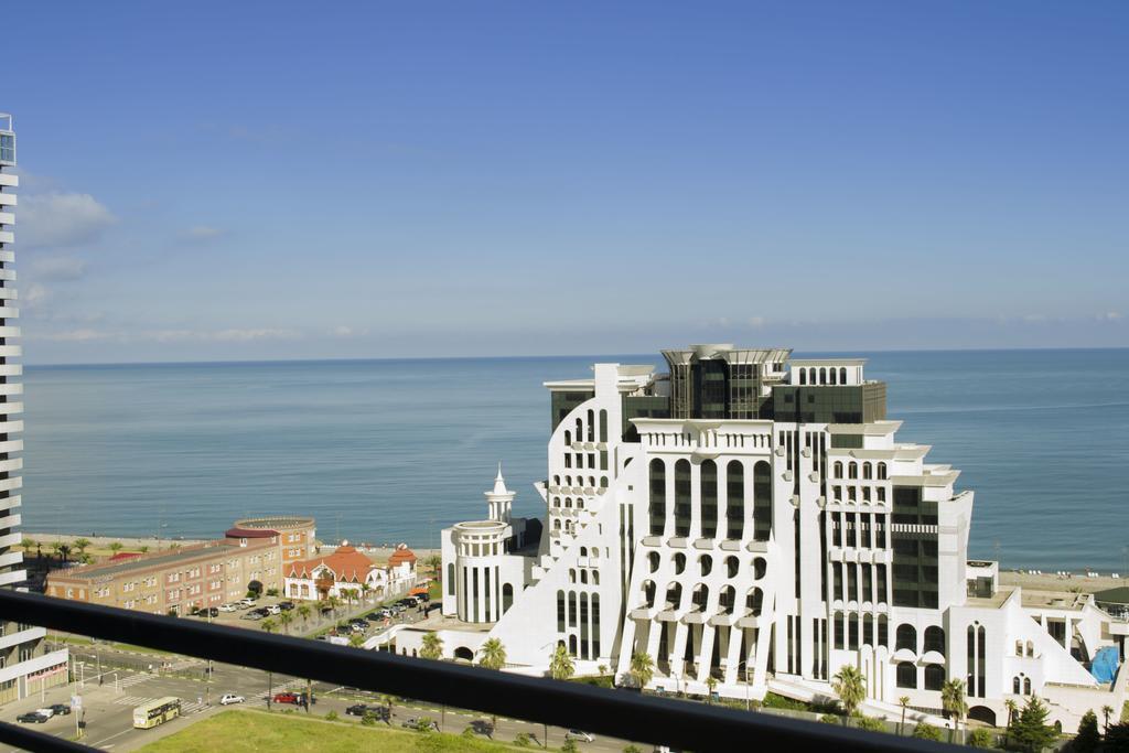 Mindia'S Two Bedroom Apartment Batumi Exterior photo