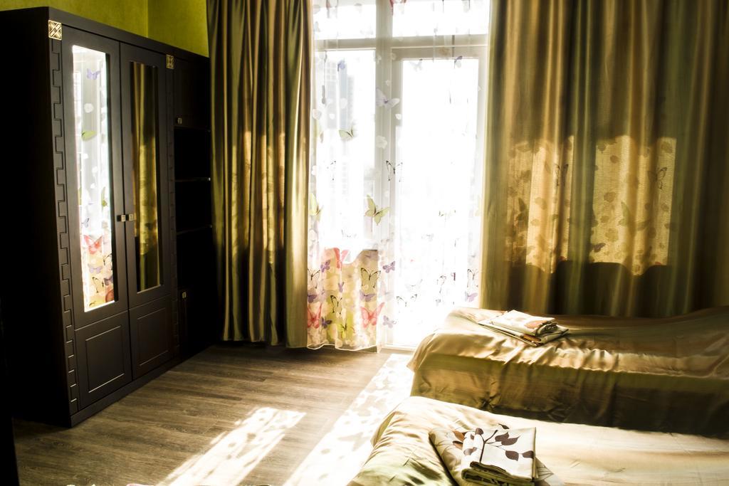Mindia'S Two Bedroom Apartment Batumi Exterior photo